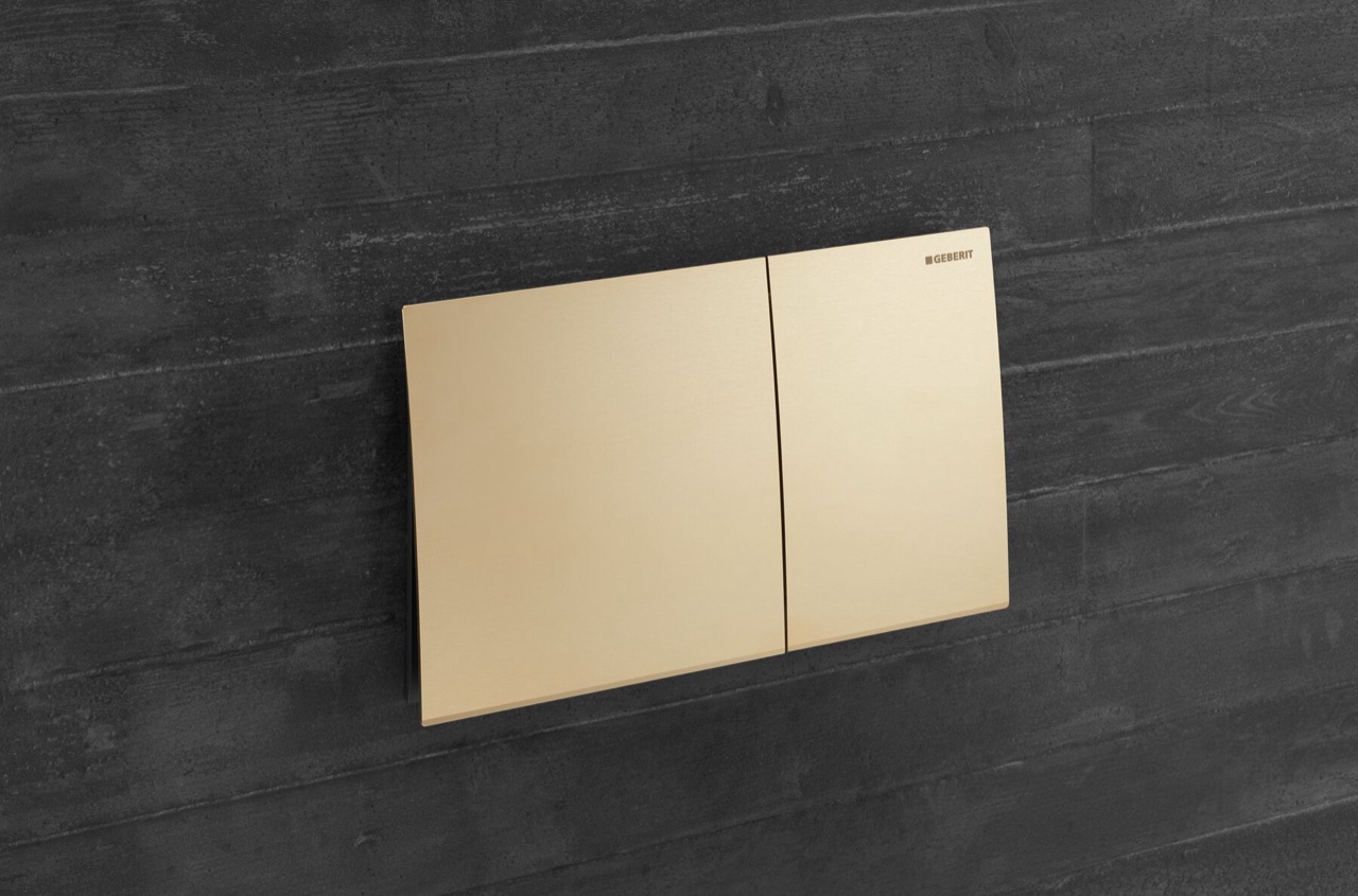Geberit Betätigungsplatte als gestaltendes Detail an der Wand